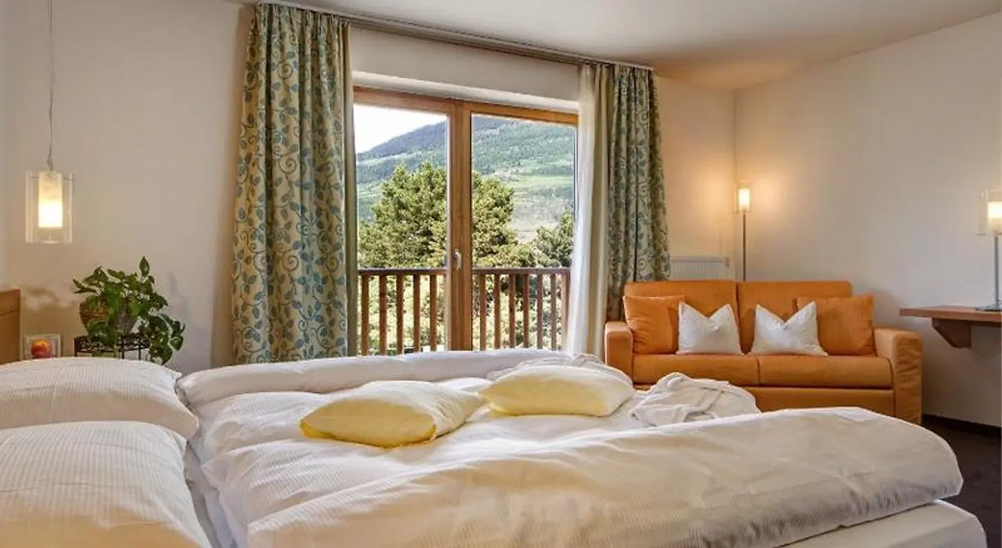 Garden Park Hotel ROOM_EXAMPLE