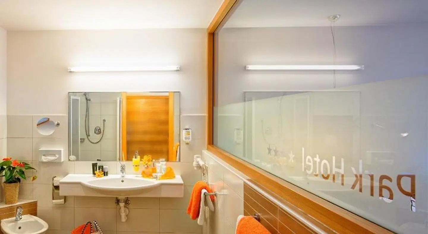 Garden Park Hotel Badezimmer