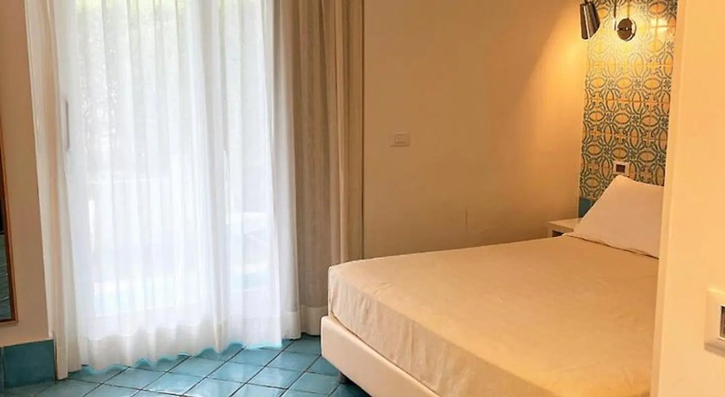Ganimede ROOM_EXAMPLE