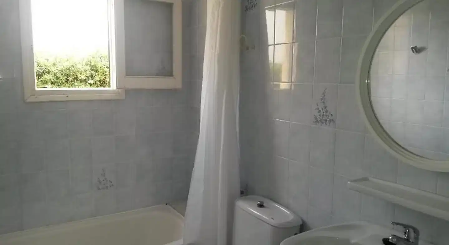 Ses Anneres Badezimmer