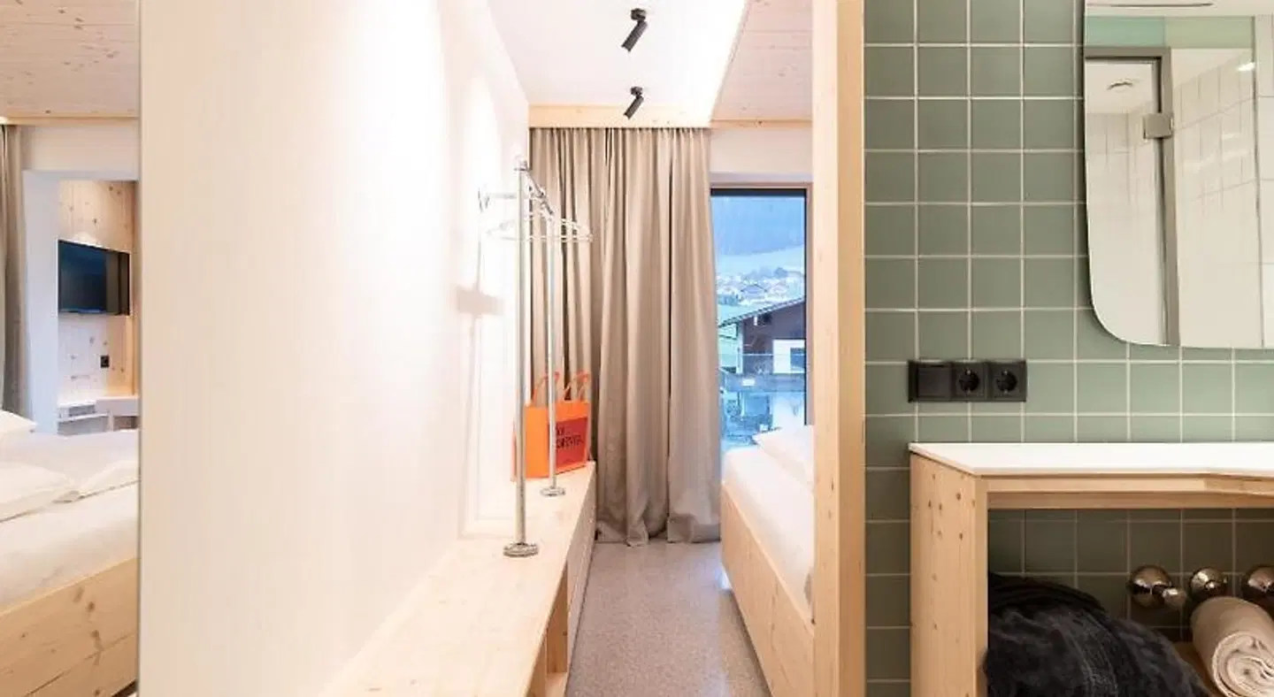 Mari Pop Hotel ROOM_EXAMPLE
