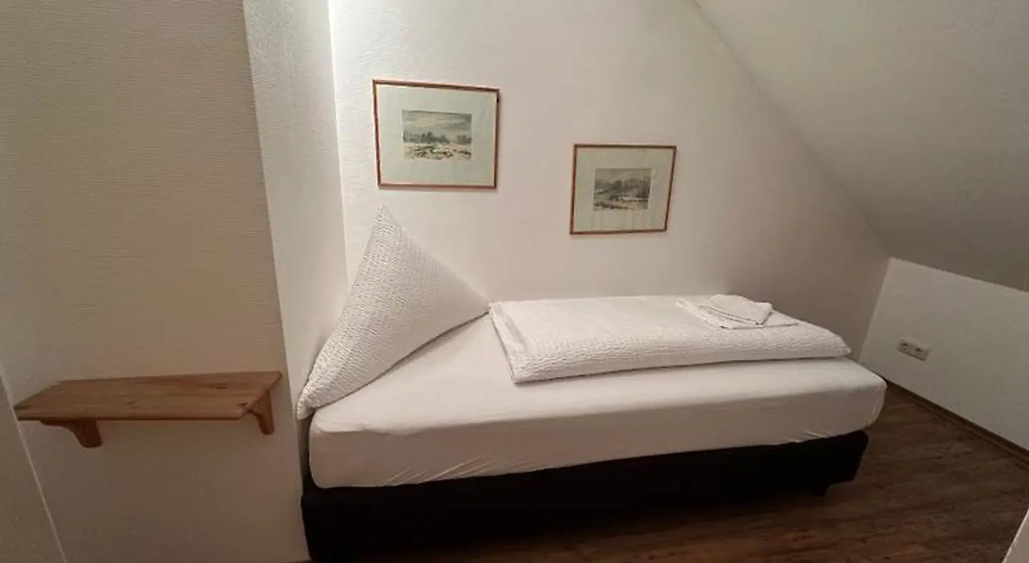 Am Freihafen ROOM_EXAMPLE