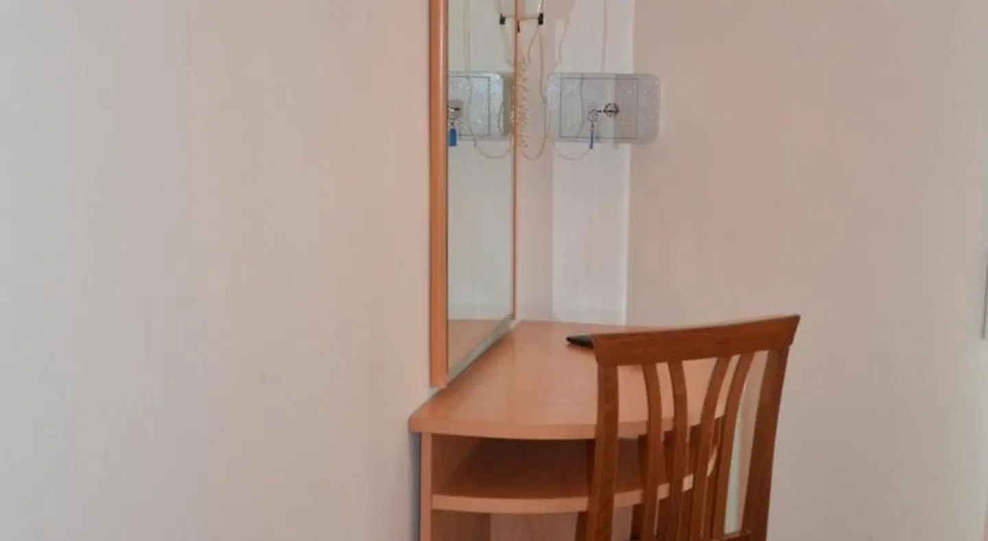 Tiziana ROOM_EXAMPLE