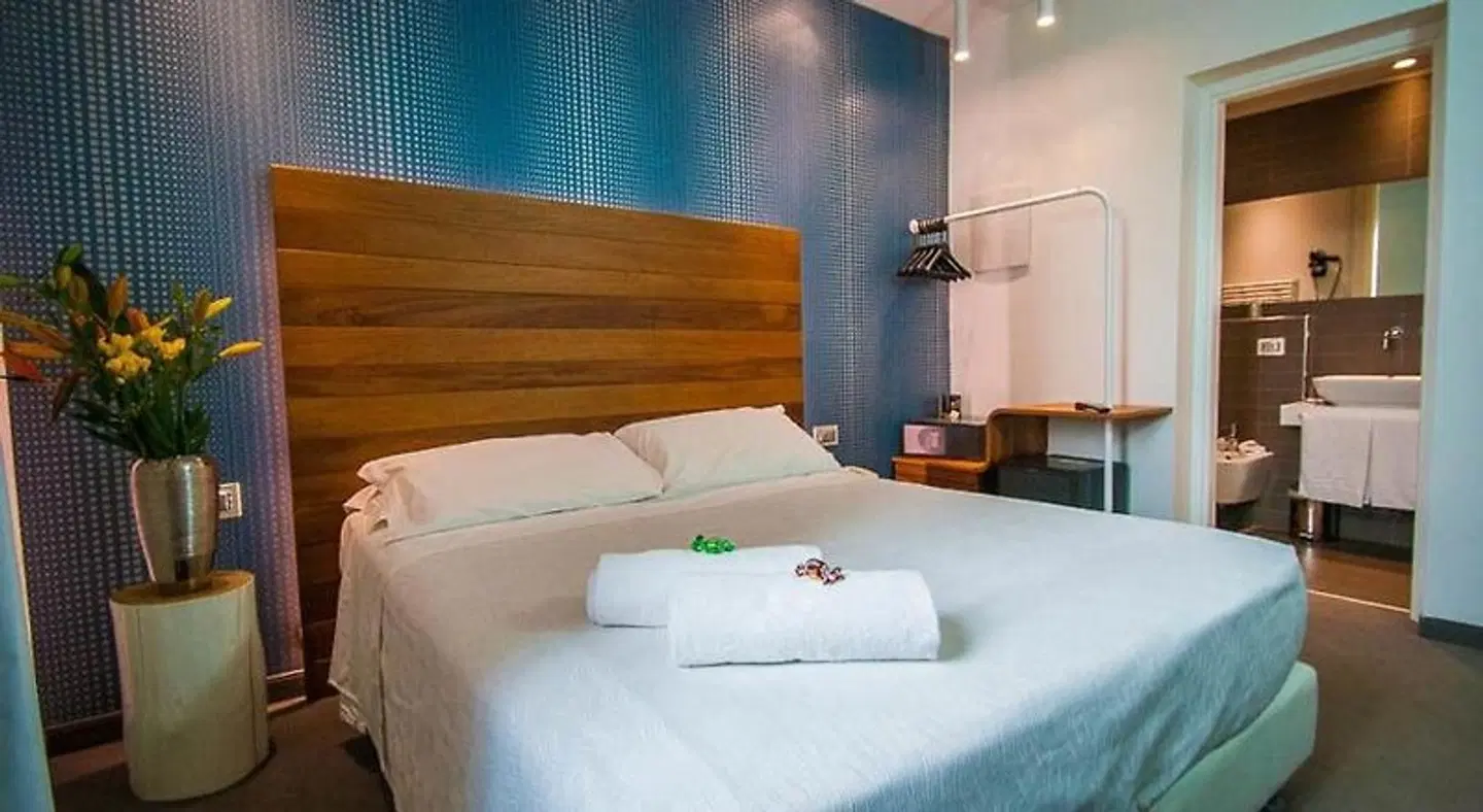 Q Hotel ROOM_EXAMPLE