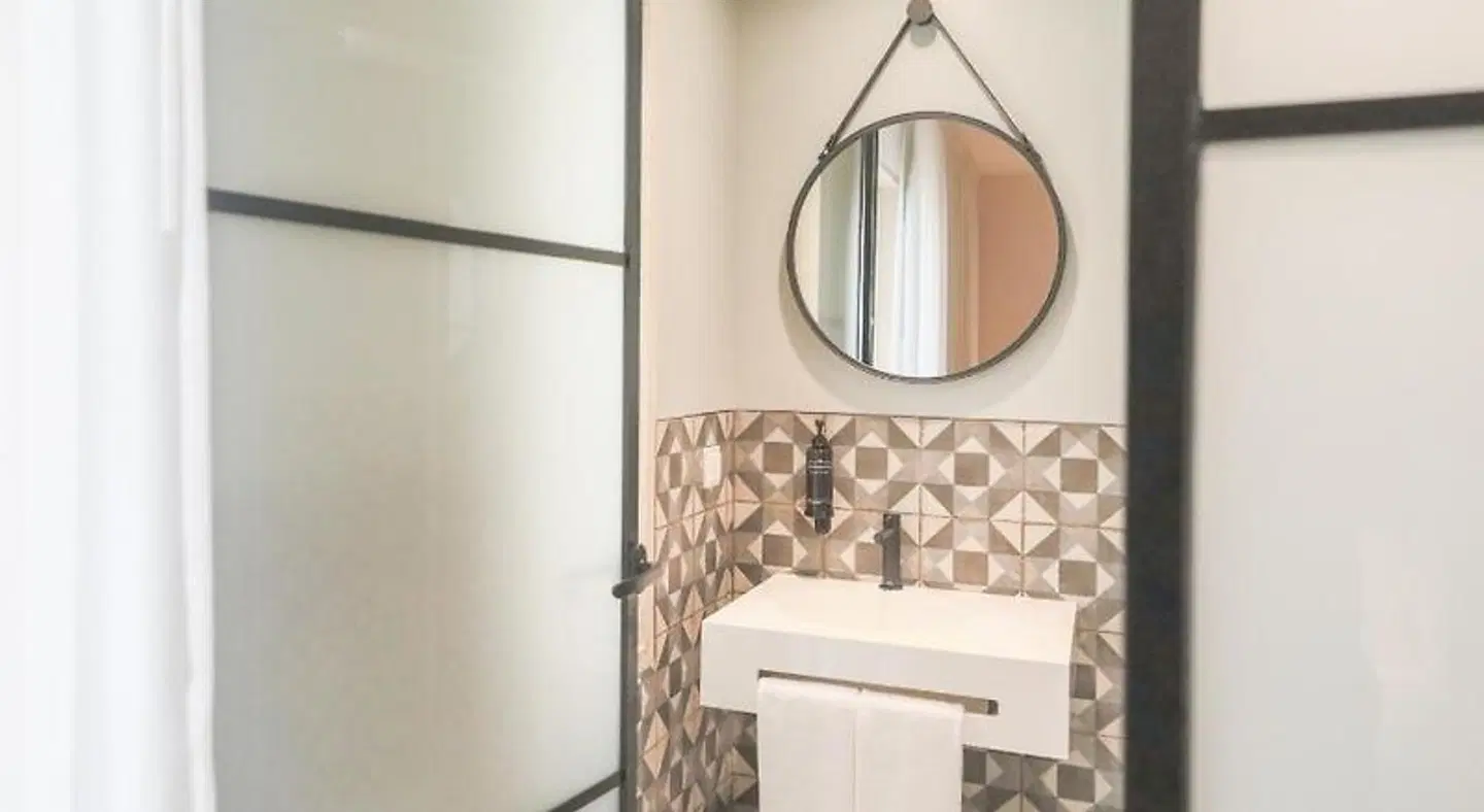 Mouraria Lisboa Hotel Badezimmer