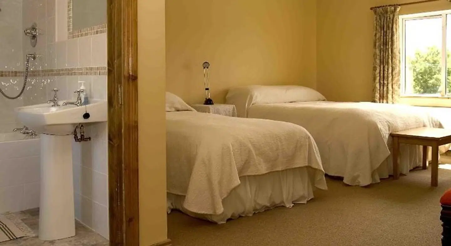 Sharamore House ROOM_EXAMPLE