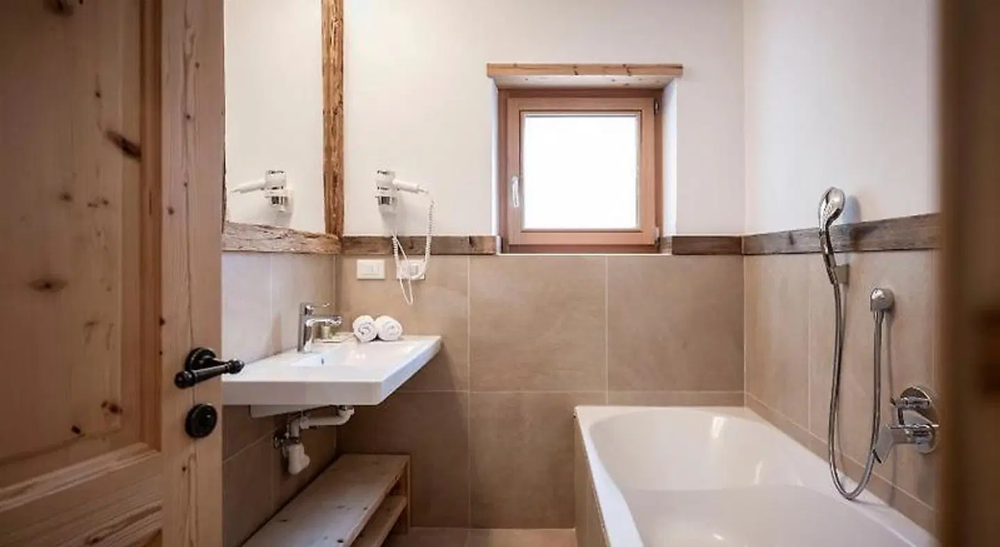 Residence Cesa Sassela Badezimmer