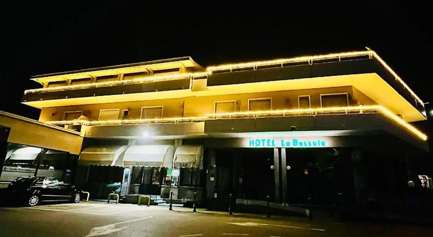 La Bussola EXTERIOR