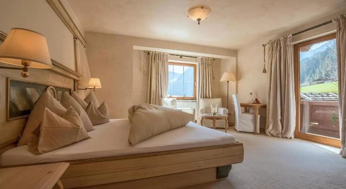 Hotel Alpenblick ROOM_EXAMPLE