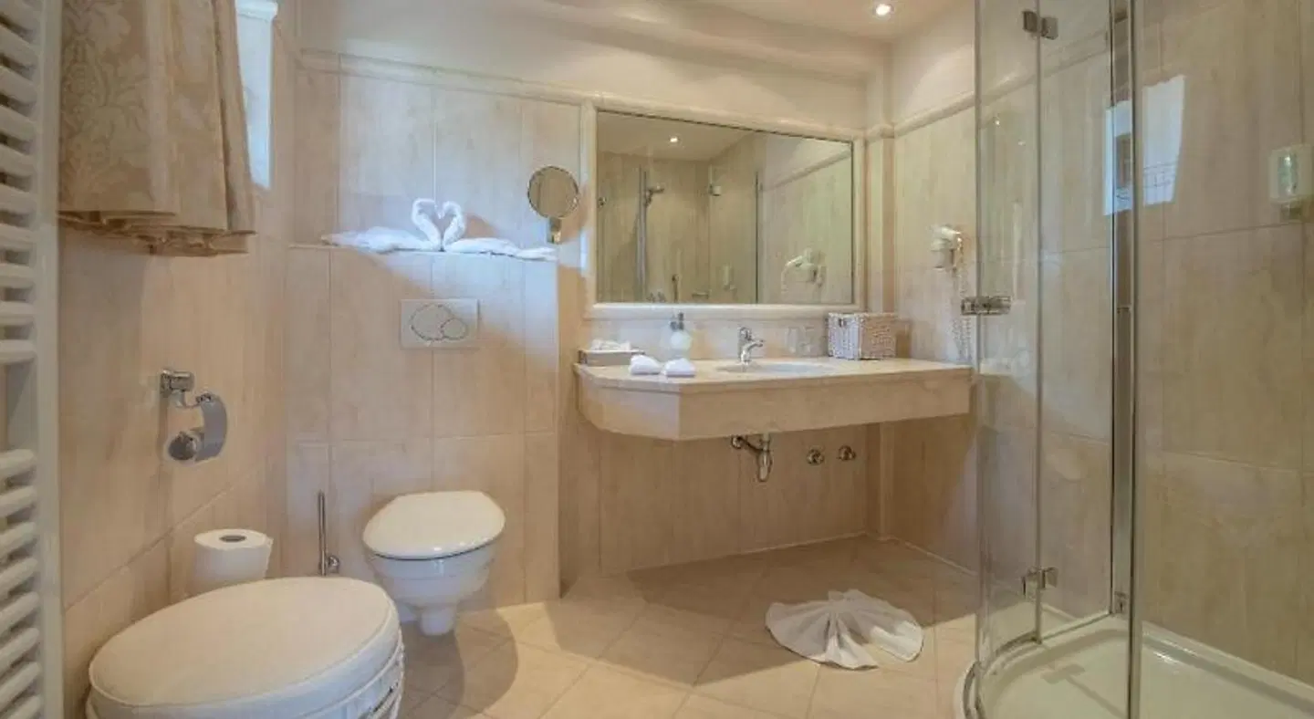 Hotel Alpenblick Badezimmer