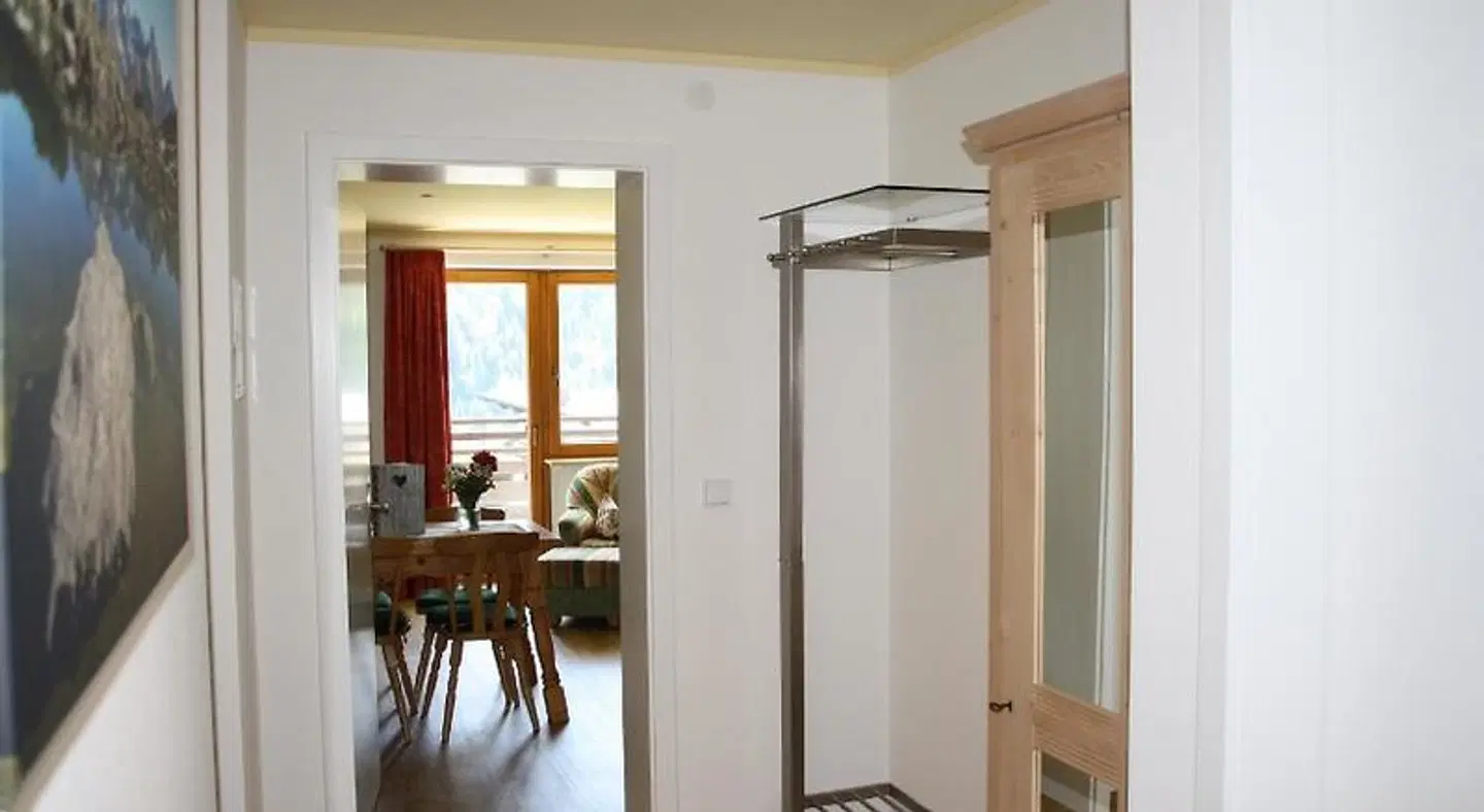 Walliser ROOM_EXAMPLE