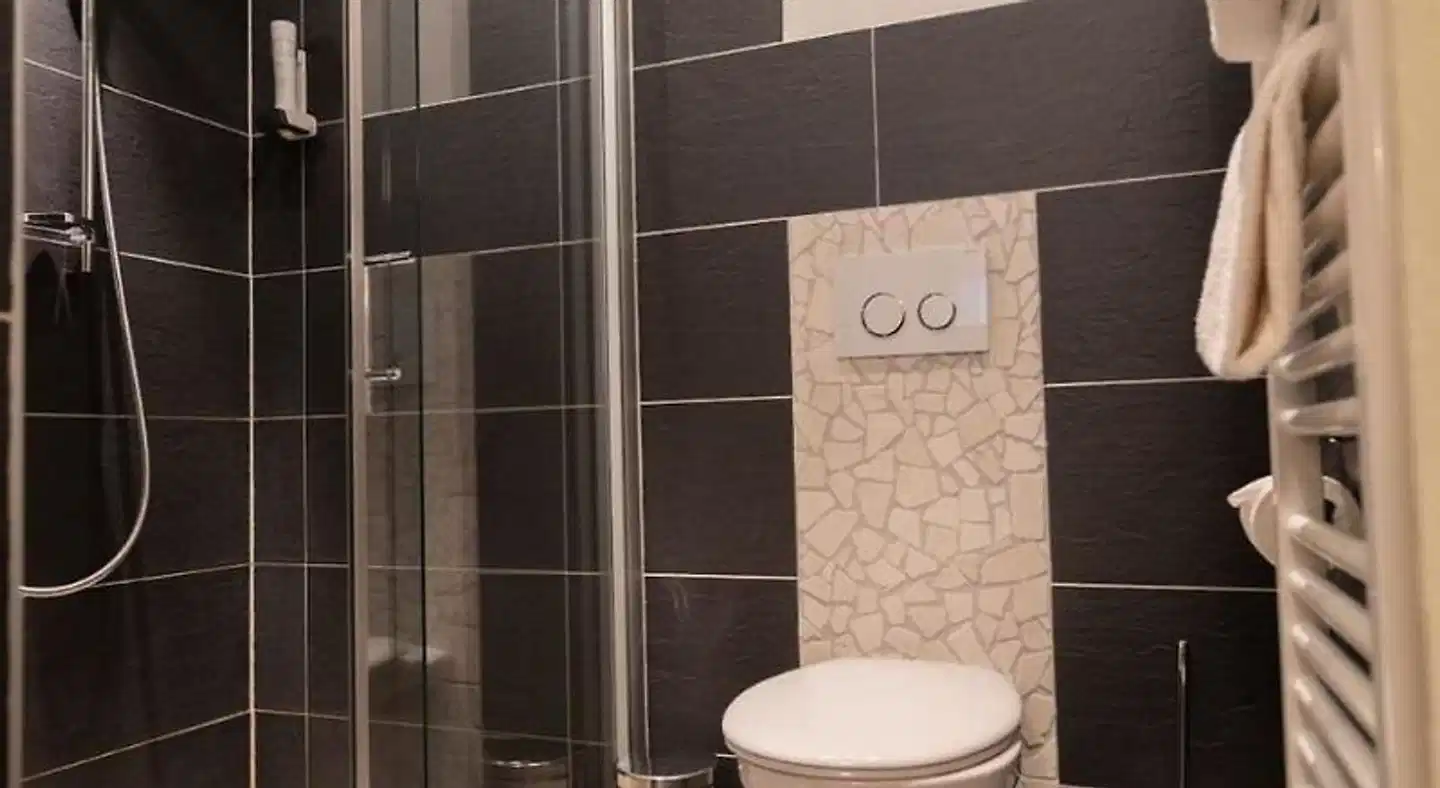 Haller's Post Hotel Badezimmer