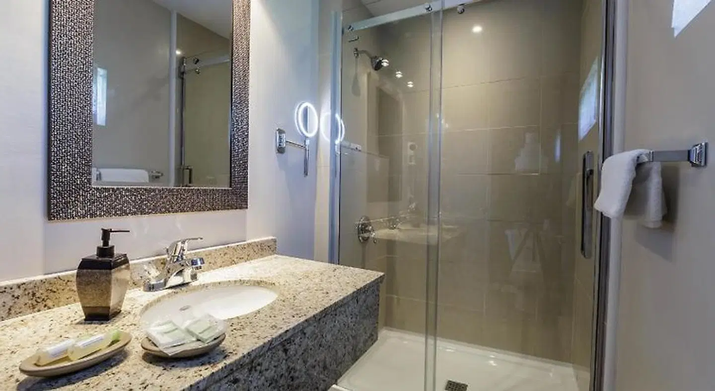 Motel au Vieux Piloteux Badezimmer