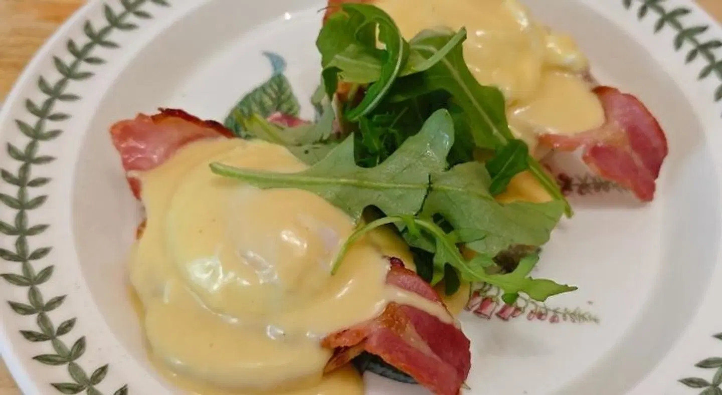 Anton Guest House Bed and Breakfast Restaurant