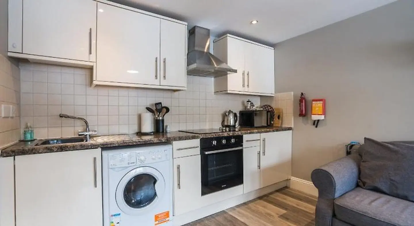 Trinity Mews ROOM_EXAMPLE