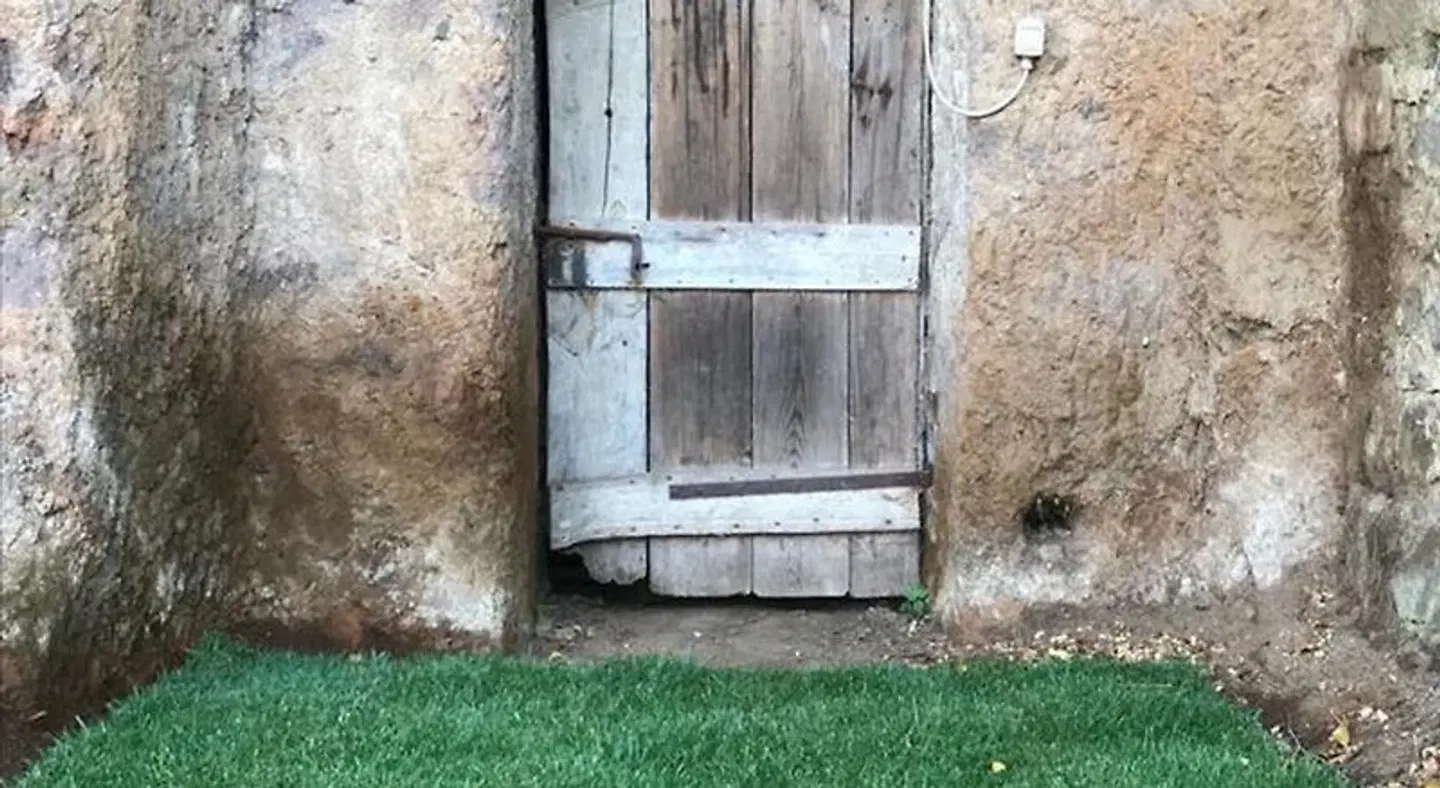 Casale 1541 EXTERIOR