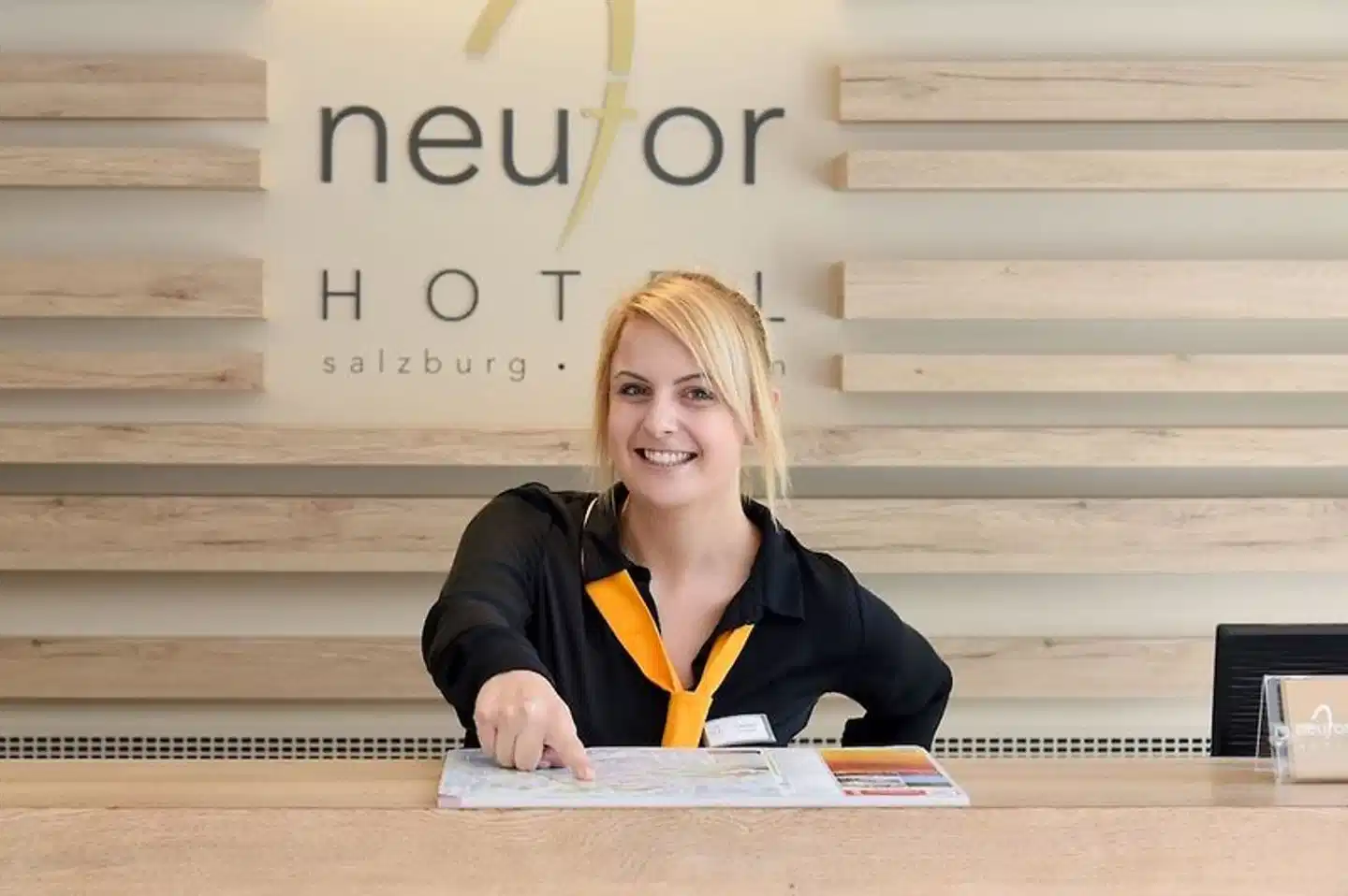 Hotel Neutor Express Personen