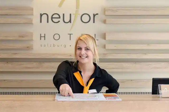 Hotel Neutor Express Personen