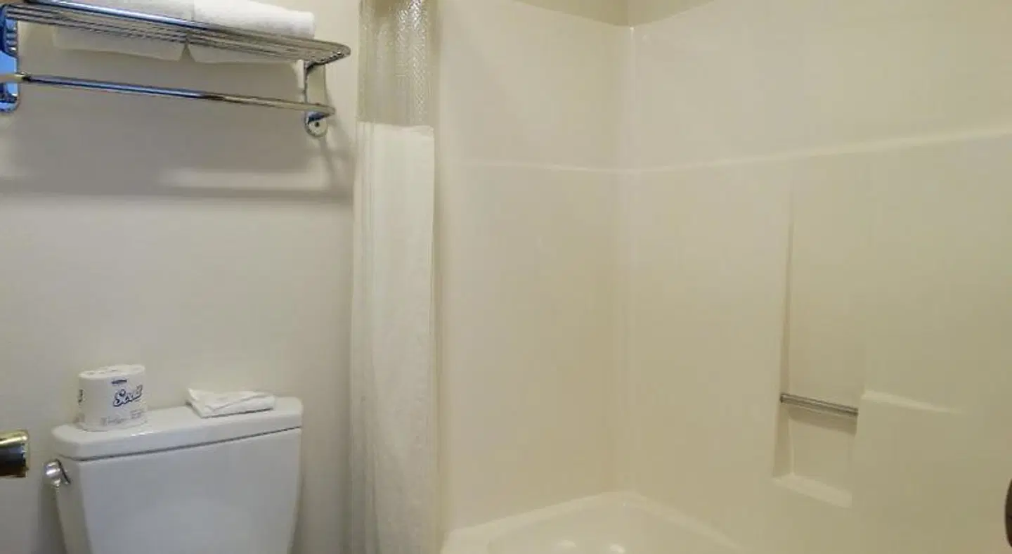 Chalet Motel Whitefish Badezimmer