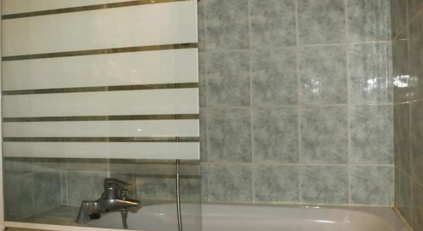 Hôtel Le Chantilly Badezimmer