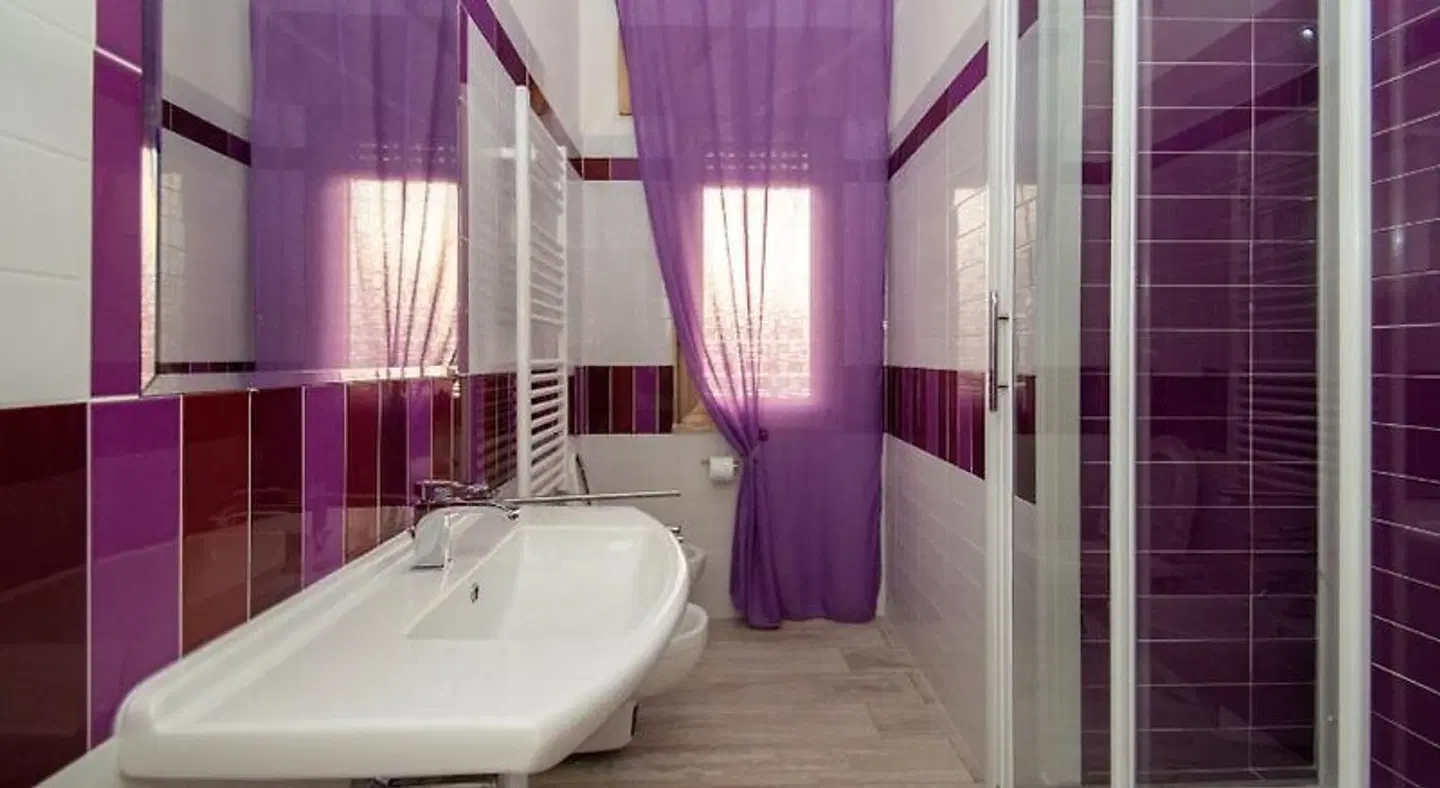 Suite Room Fiumicino Badezimmer