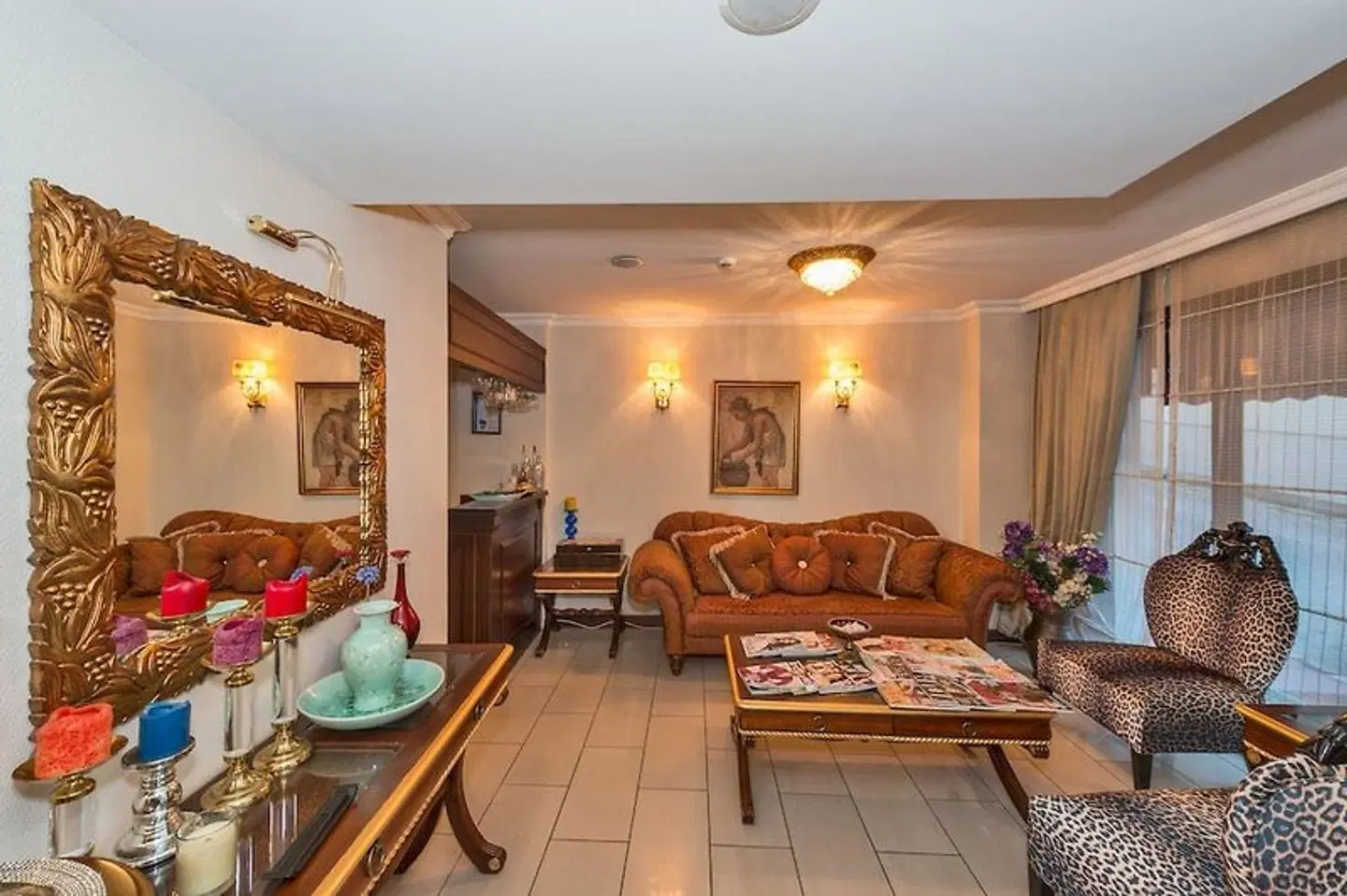 Daphne ROOM_EXAMPLE