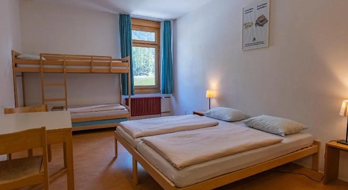 Pontresina Youth Hostel ROOM_EXAMPLE