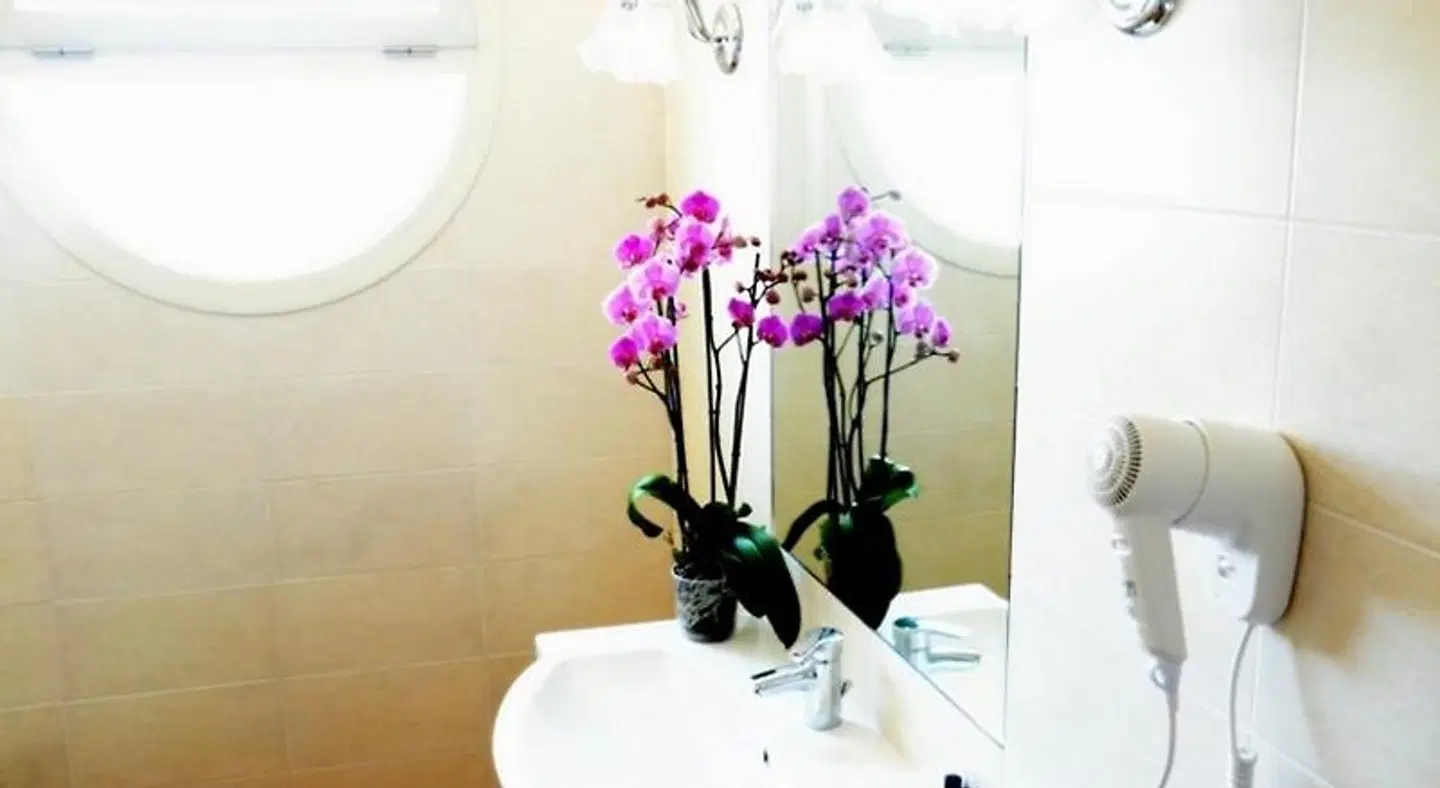 Porto Di Claudio HEALTH_BEAUTY