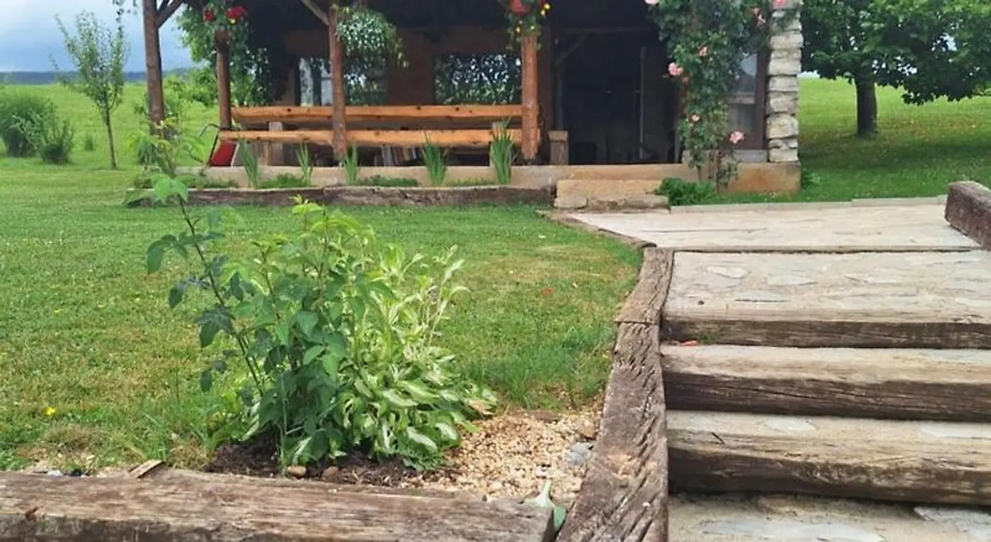 House Josipa Garten