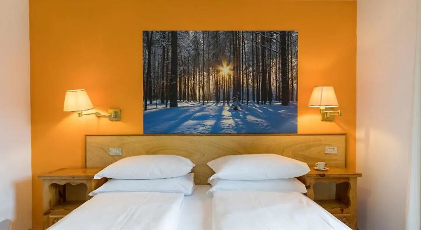 Teola ROOM_EXAMPLE
