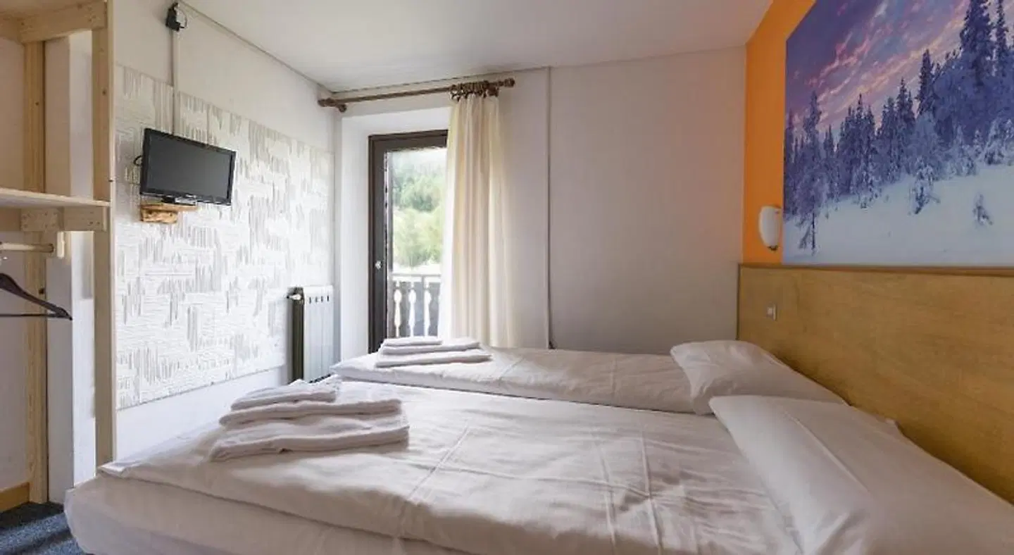 Teola ROOM_EXAMPLE