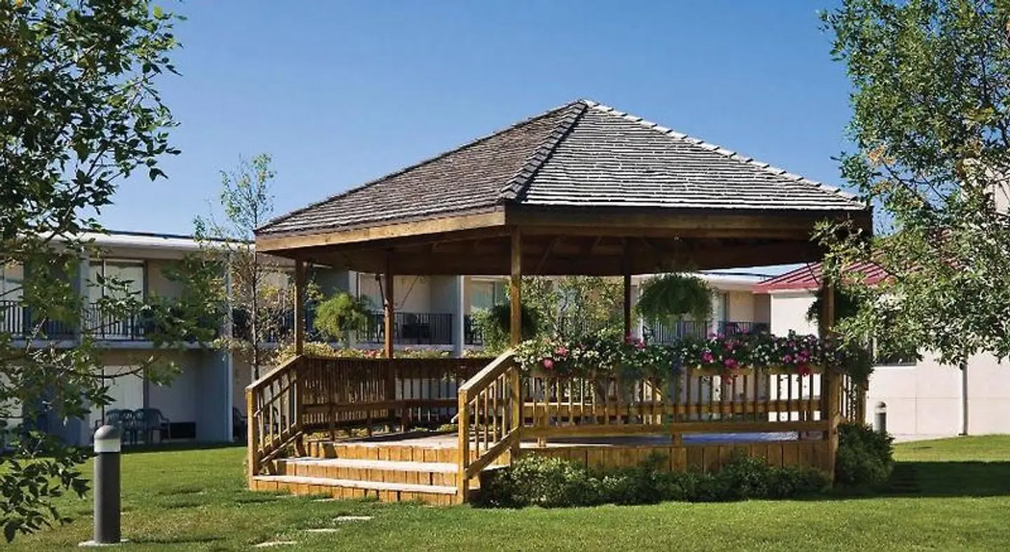 Best Western Ramkota Hotel Terrasse