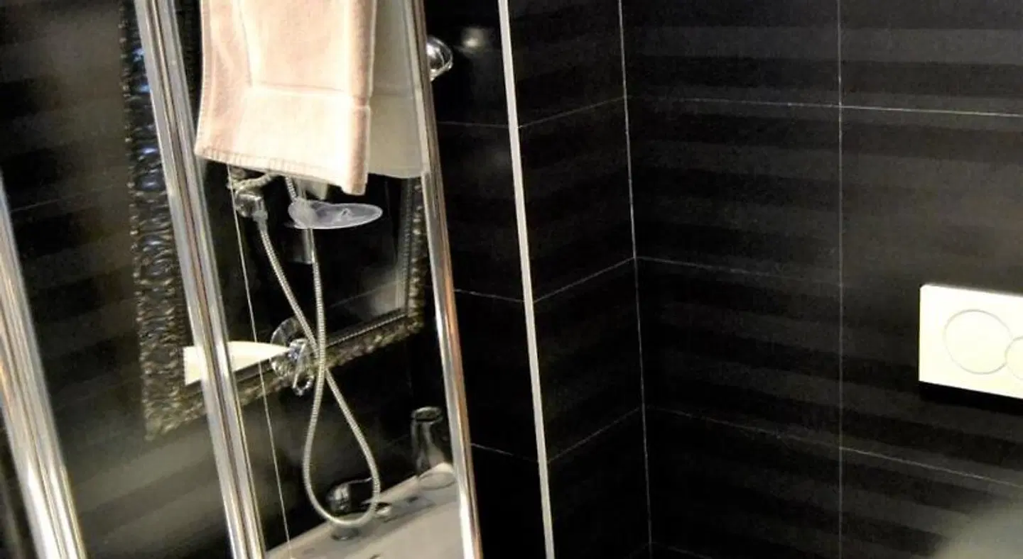 c-hotels Aiglon Badezimmer