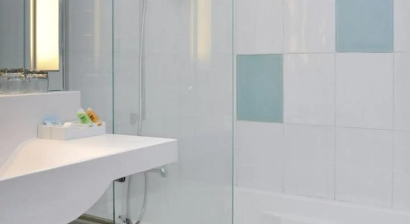 Novotel Paris Suresnes Longchamp Hotel Badezimmer