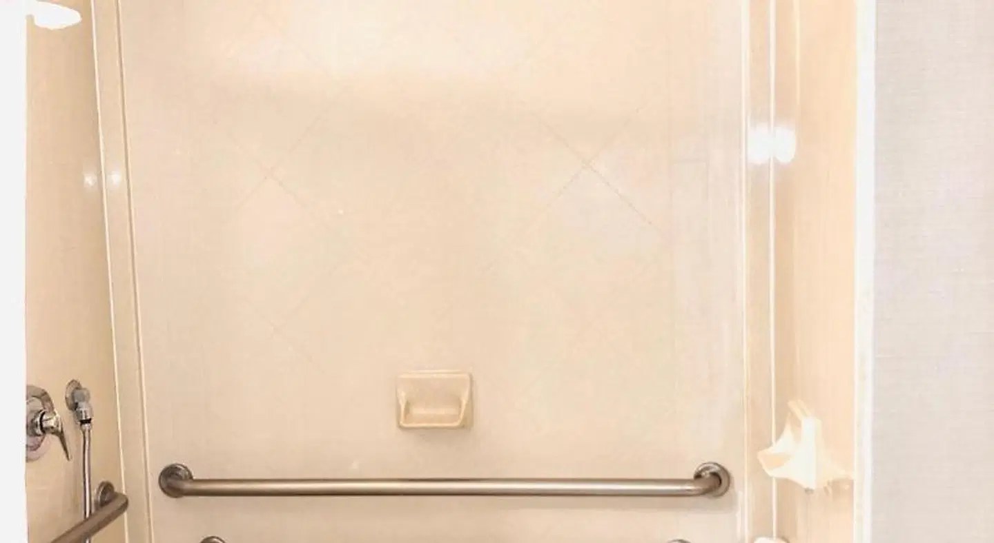 Comfort Inn & Suites Nashville Franklin Cool Springs Badezimmer