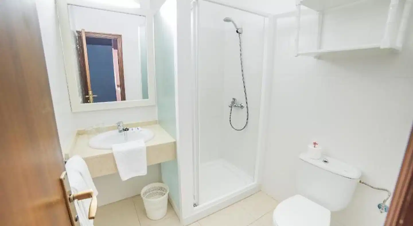 Apartamentos RF Bambi Badezimmer