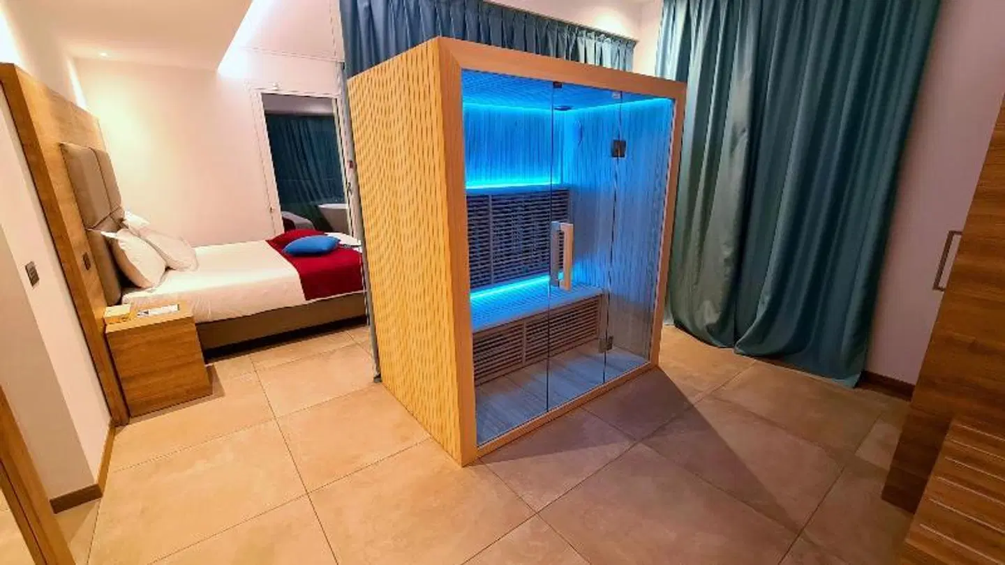 You & Me Beach Hotel ROOM_EXAMPLE