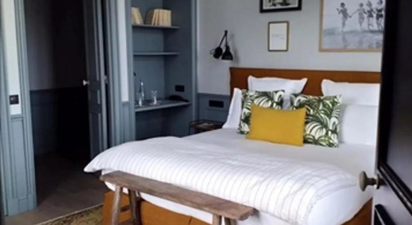Le Nessay ROOM_EXAMPLE