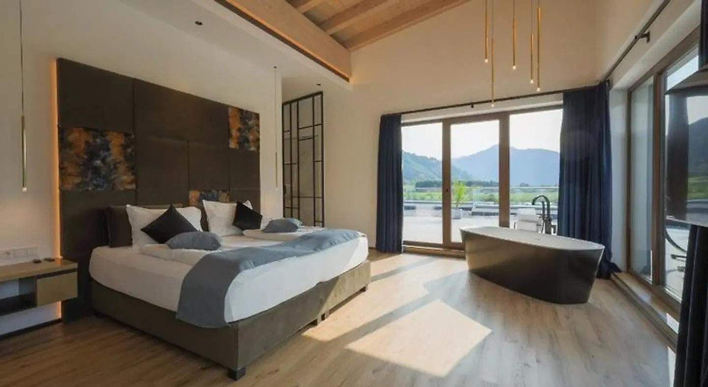Sonja Alpine Resort ROOM_EXAMPLE