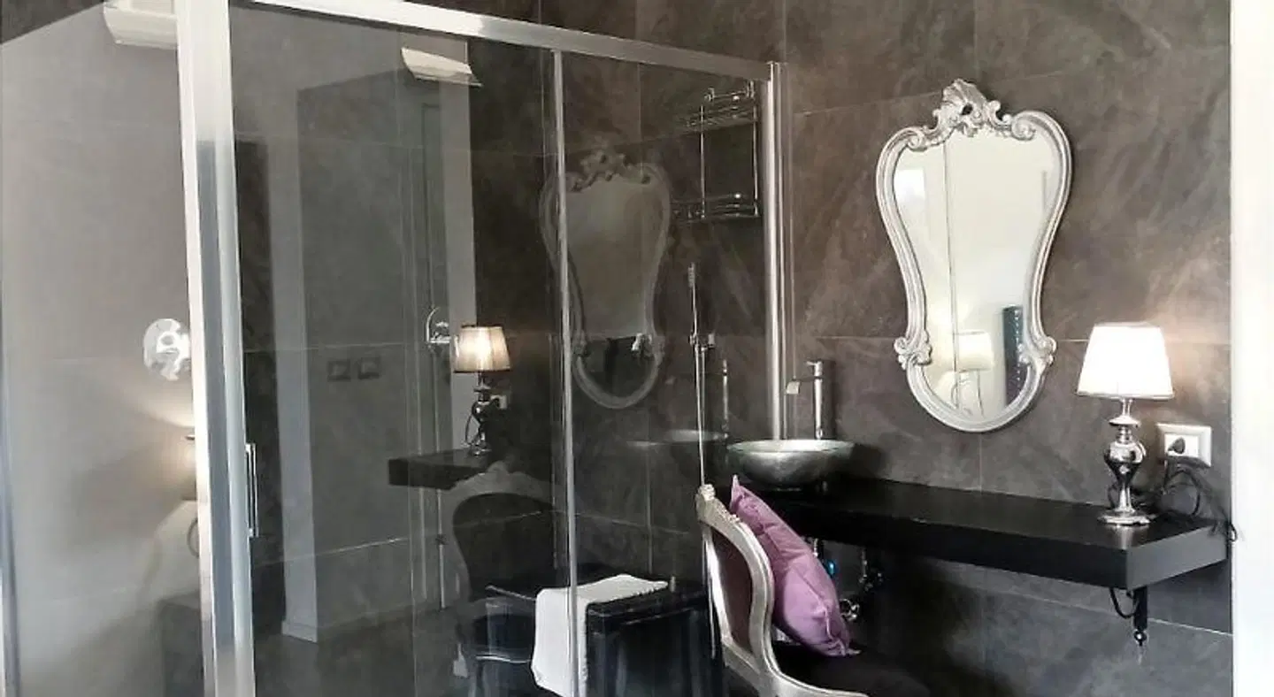 Symposion B&B Apart Badezimmer
