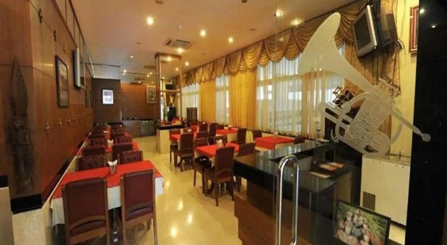 Whitehouse Condotel Restaurant