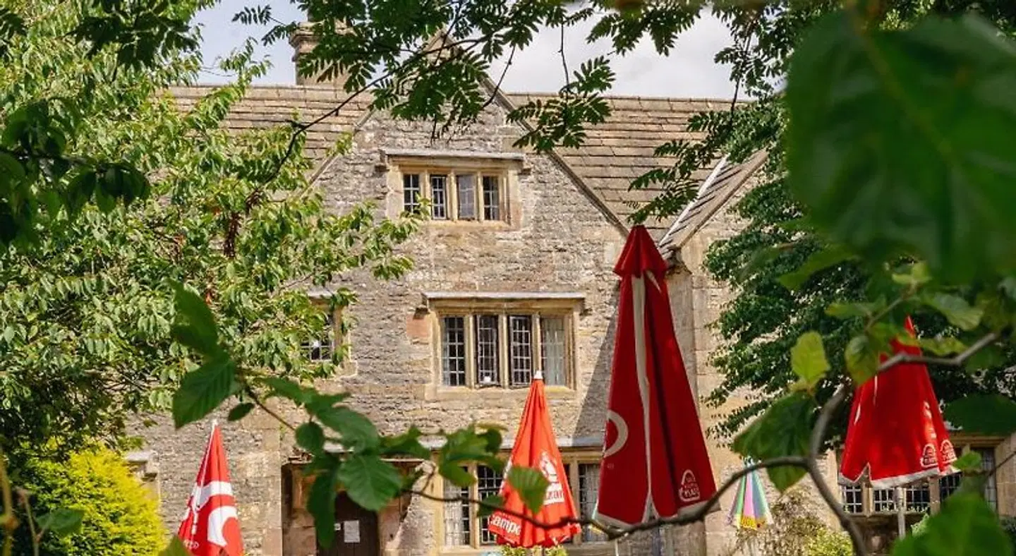 YHA Hartington Hall EXTERIOR