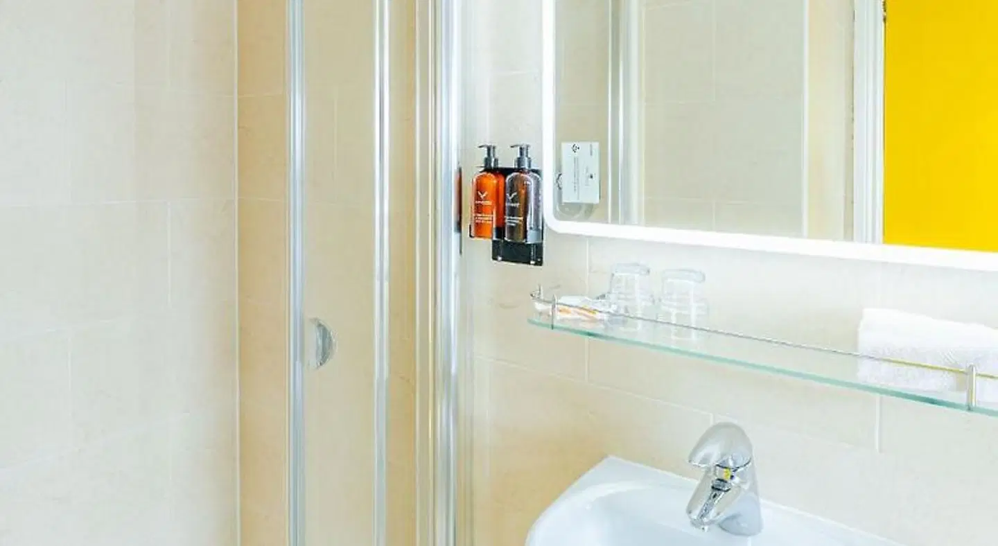 Countrywide Inns - Dan Linehan Bar B&B Badezimmer