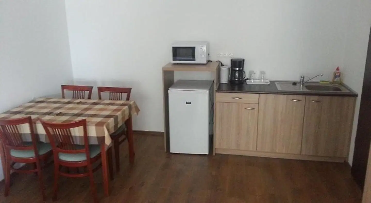 Ádám Apartmanház ROOM_EXAMPLE