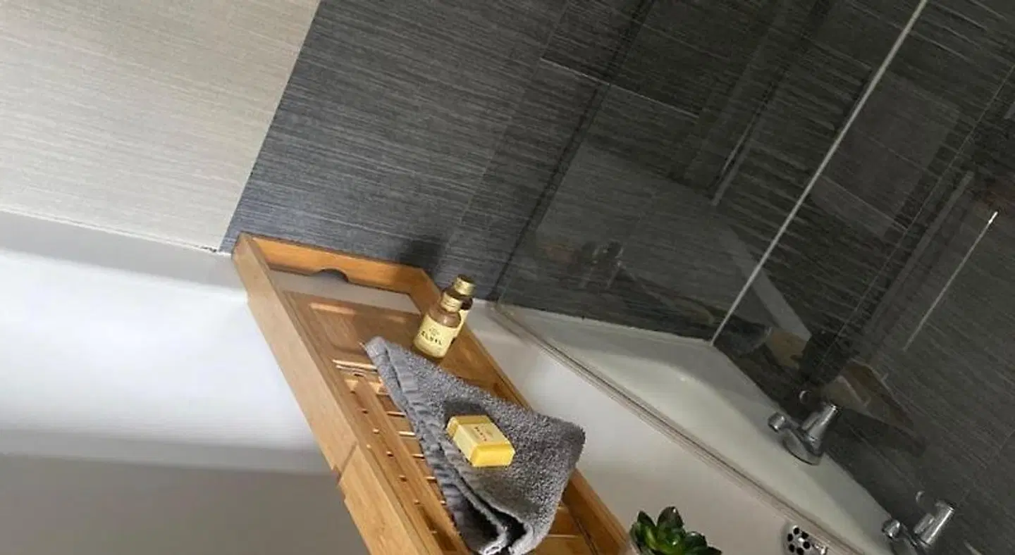 The Oaks Hotel ROOM_EXAMPLE