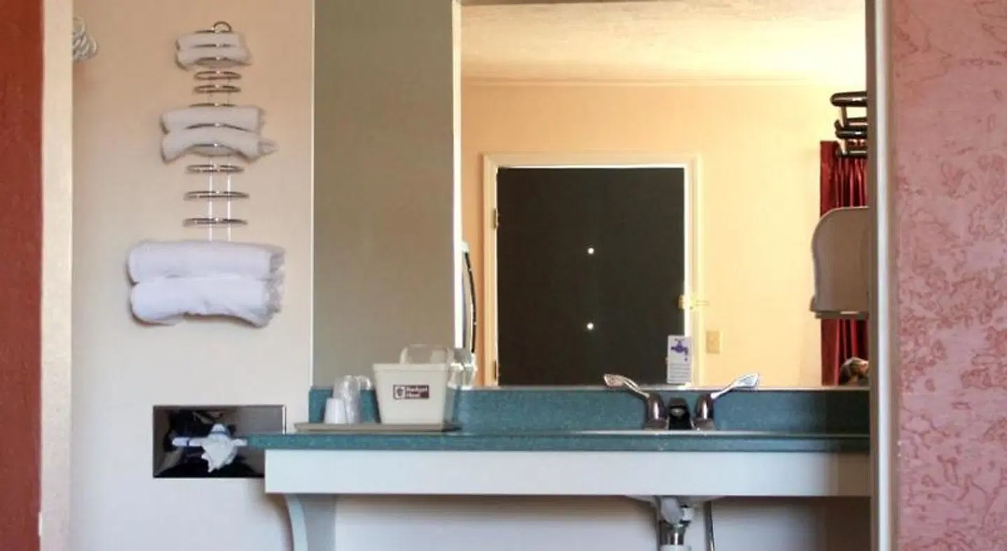 Retro Inn at Mesa Verde Badezimmer