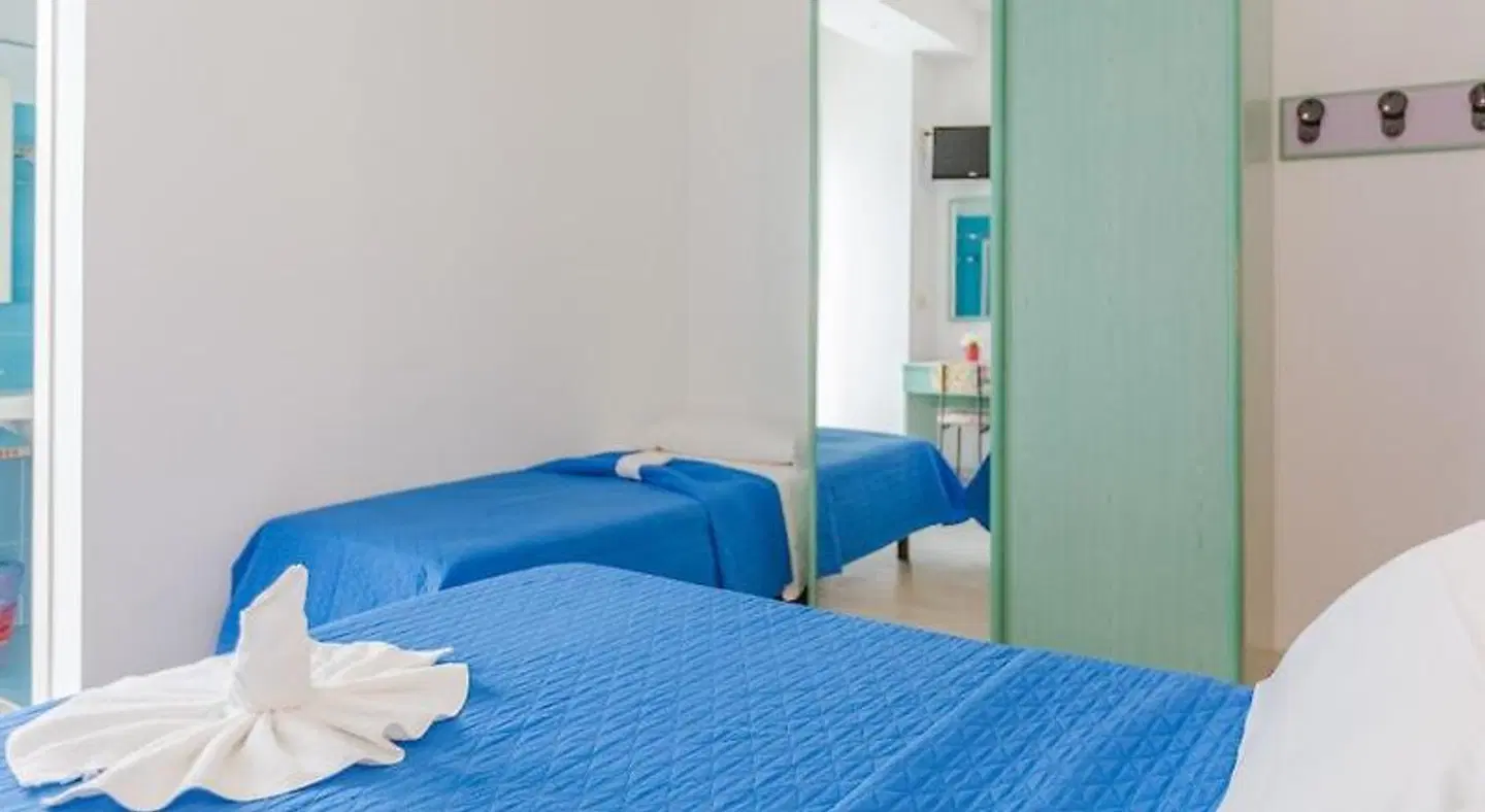 Hotel Eiffel ROOM_EXAMPLE