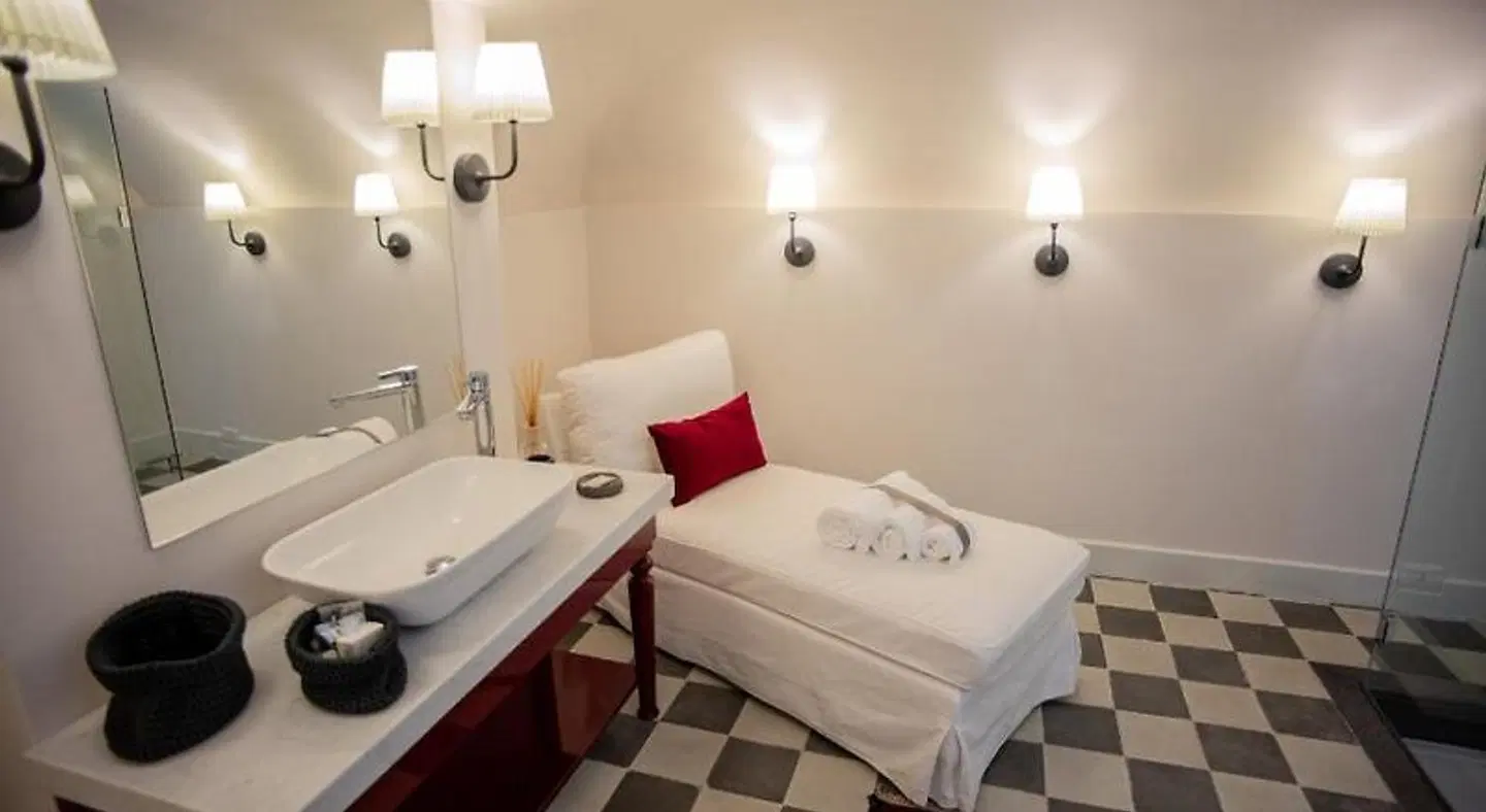 Suite 35 HEALTH_BEAUTY