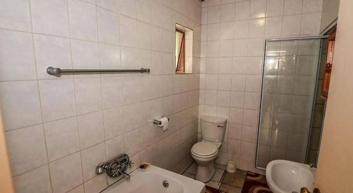 Ingwe Guesthouse Badezimmer