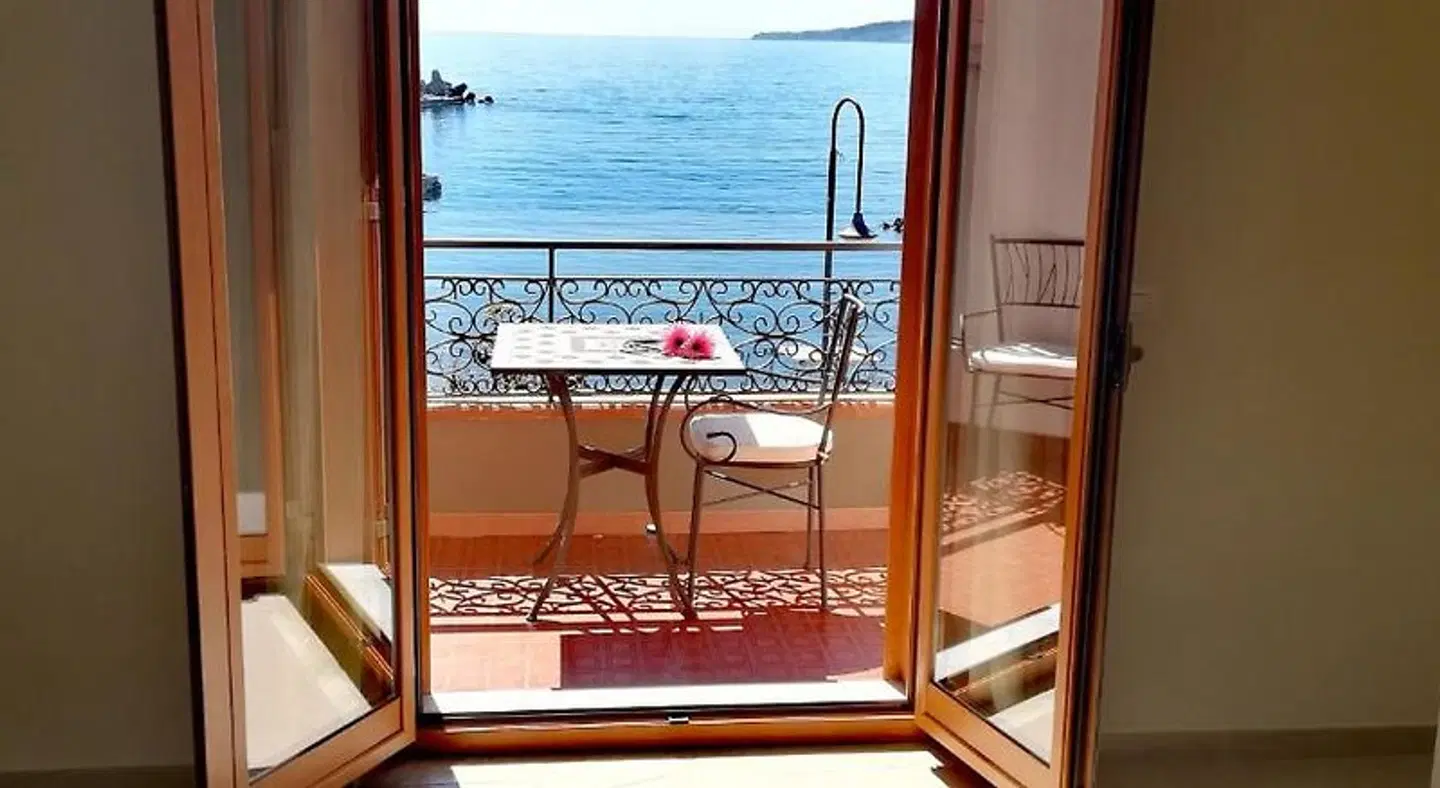 B&B la spiaggetta di Stazzo ROOM_EXAMPLE